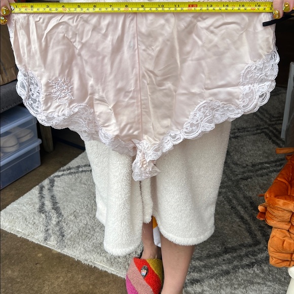 Elegant Cream Lace Trim Women's Intimate ~ Christian Dior NEW YORK PARIS ~ sz 7 - Picture 17 of 17